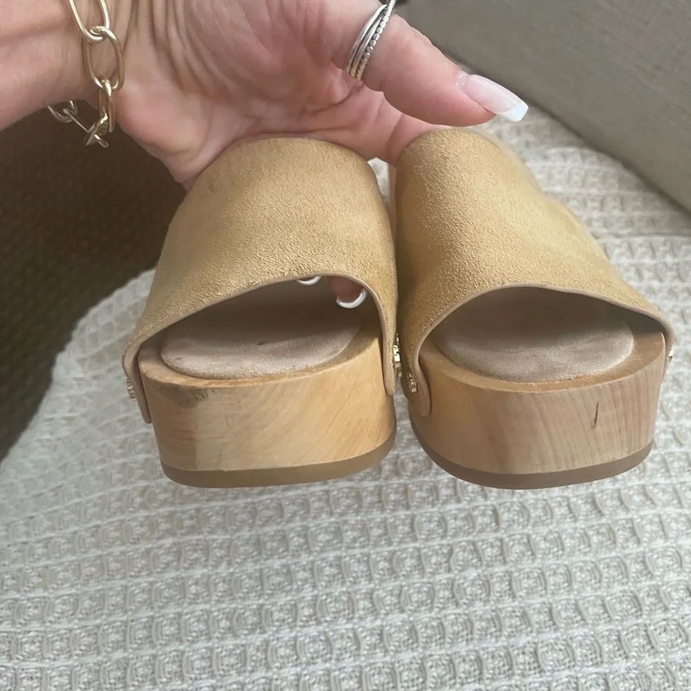 Veronica Beard Tan Mules with Modern Silhouette - Picture 4 of 8